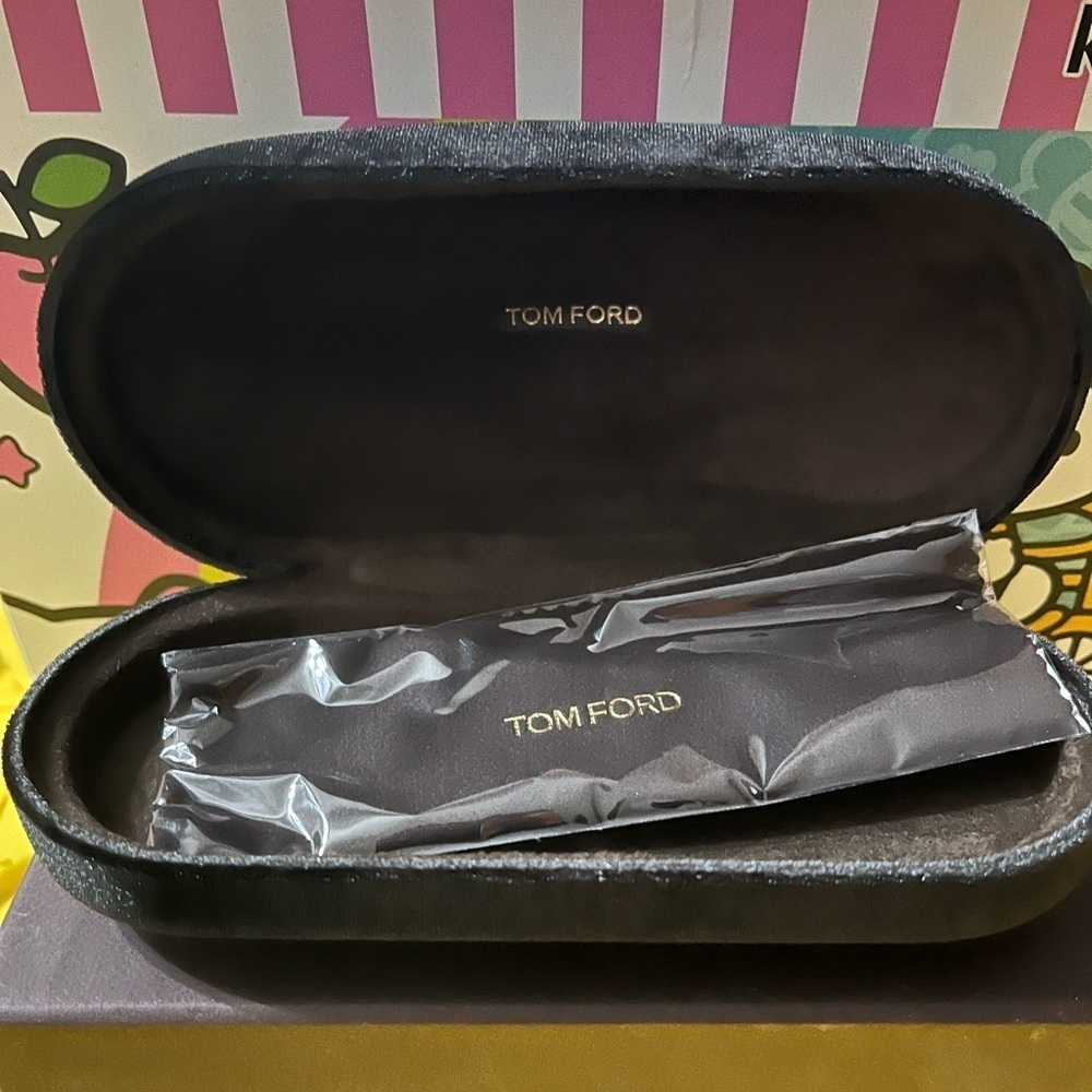 Tom Ford Dark Brown Velvet Eyewear Case - Picture 3 of 4